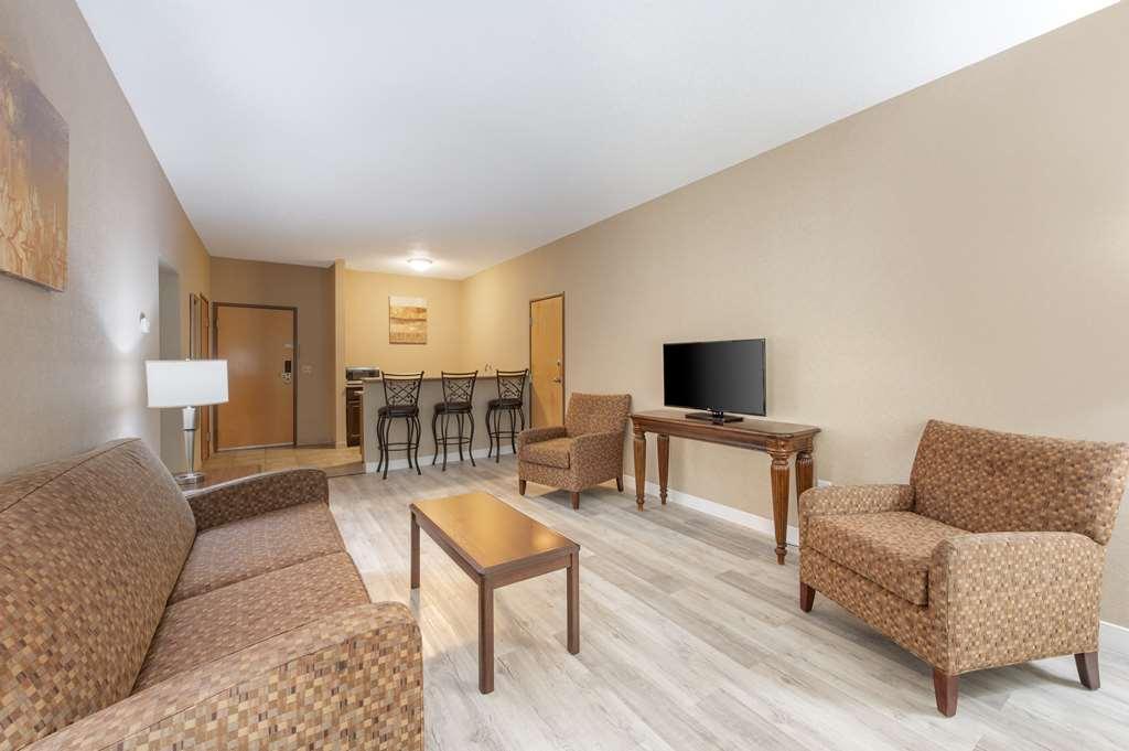 Best Western Circus City Inn Peru Room photo