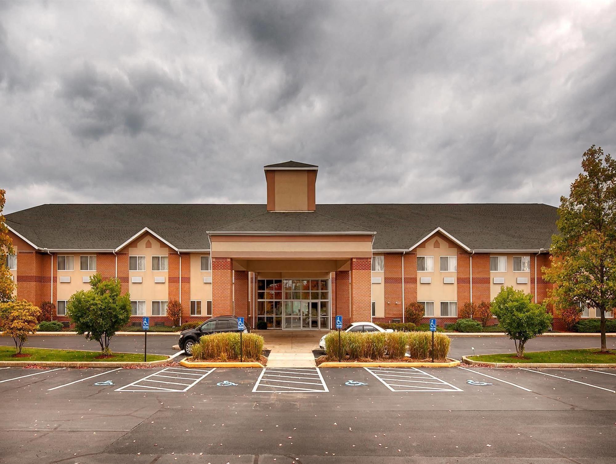 Best Western Circus City Inn Peru Exterior photo